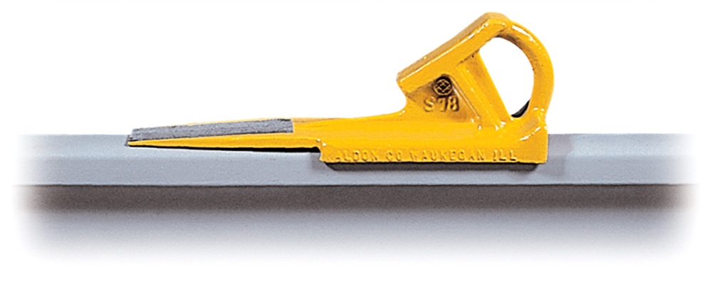 Rail Skid Model S-78
A light-weight rail skid, useful as a wheel chock on industrial sidings, and to alert engineer when pushing in a string of cars.  Weight 13 lbs